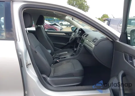 2013 Volkswagen Passat 2.5L S из США, поврежденный, VIN 1VWAP7A30DC045457